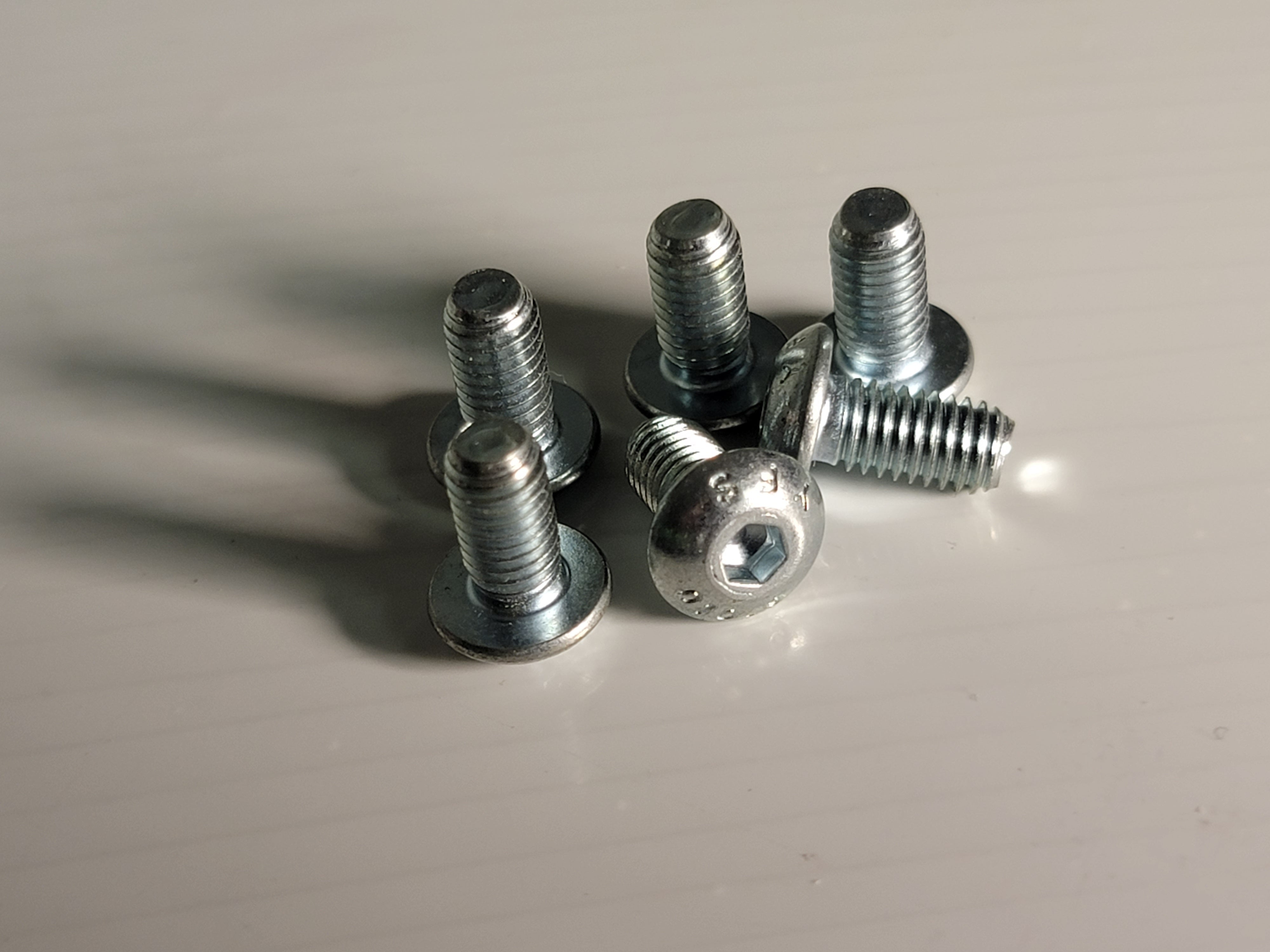 M5x0.8x8 Button Head Socket Screw (silver zinc) - SawStop Part Store